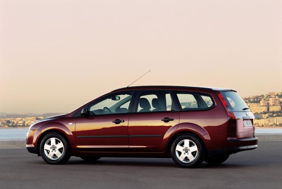  Ford Focus Wagon 2005 года  (фото 8 из 40)